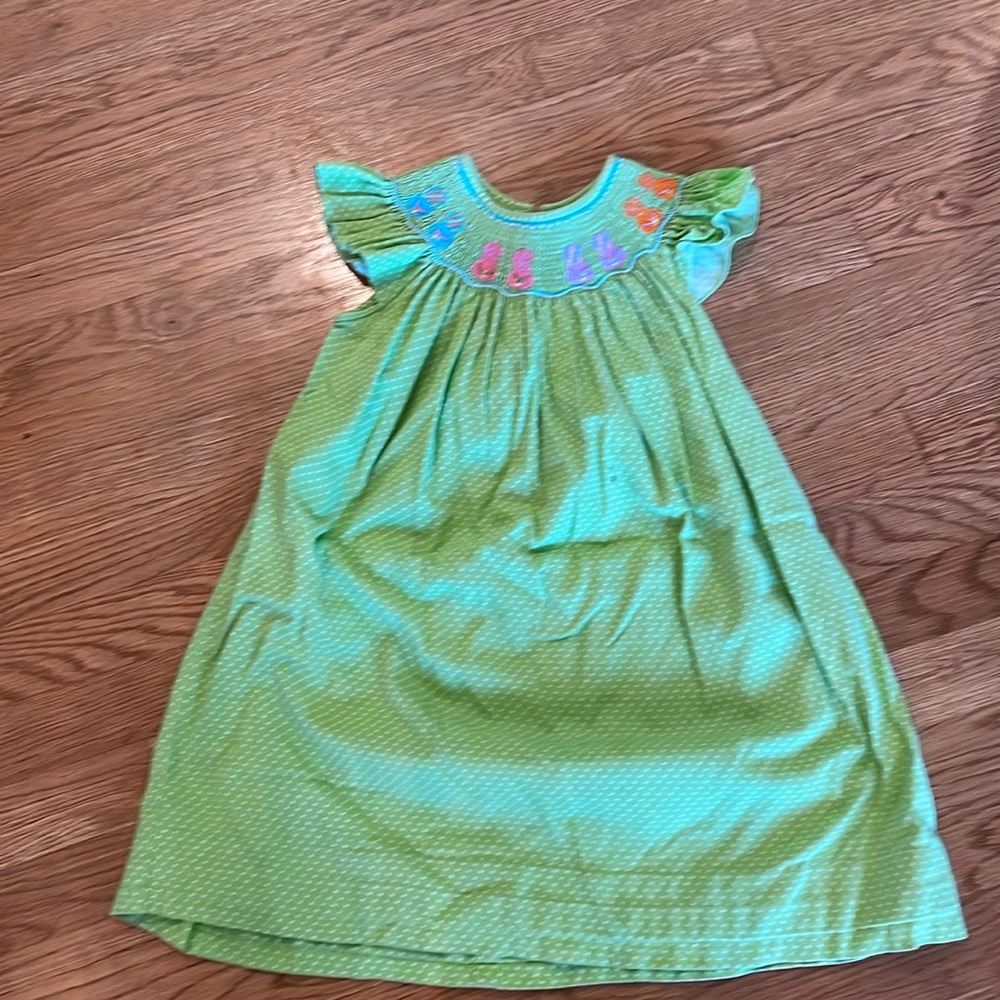 Girls size 5 Velani Classics smocked dress